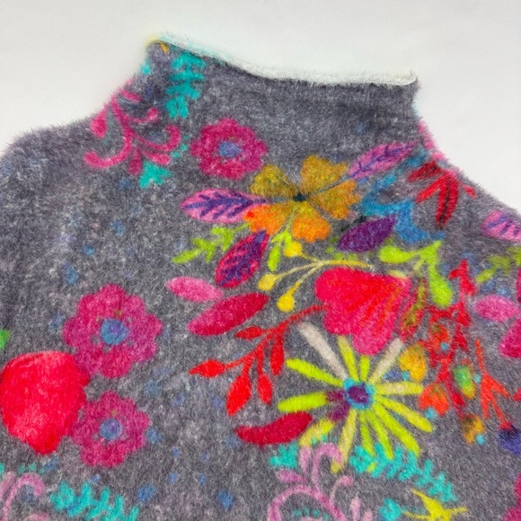 Natural Life Cashmere-Like Mock Neck Sweater: Charcoal Pink Poppy Floral Boho - Picture 9 of 11